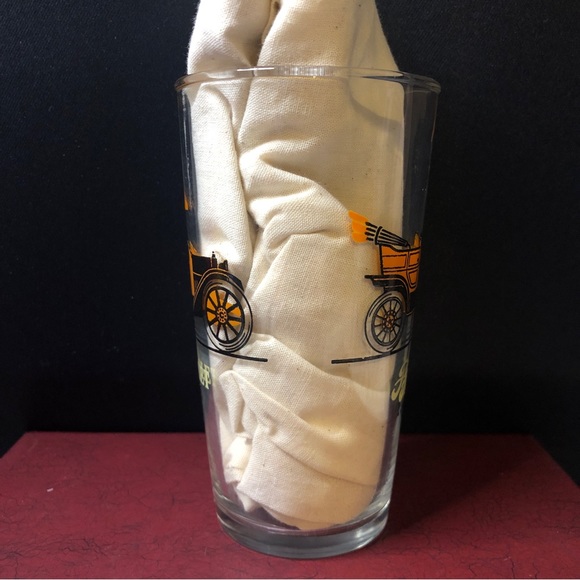 Vintage Hazel-Atlas Glass Co., Featuring An Early 1908 Ford & A 1913 Chevrolet - Picture 6 of 16